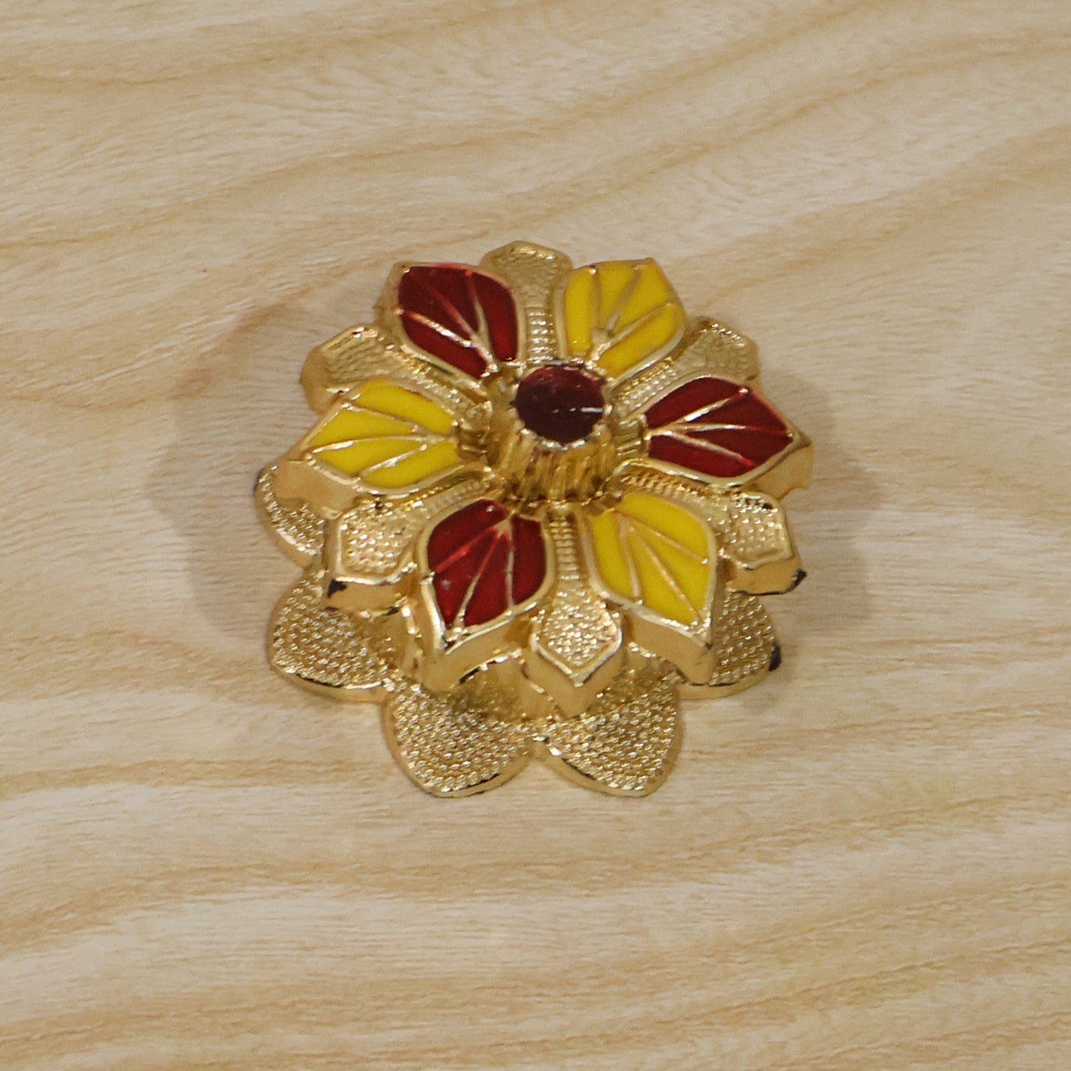 Decorative Golden Kankavati Kumkum Box Traditional Sindoor Holder Pooja (1 Pc)