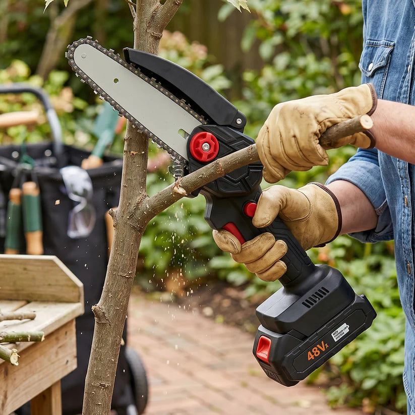 Mini Electric Cordless Chainsaw (1 Set 48v 24 Cm Long)