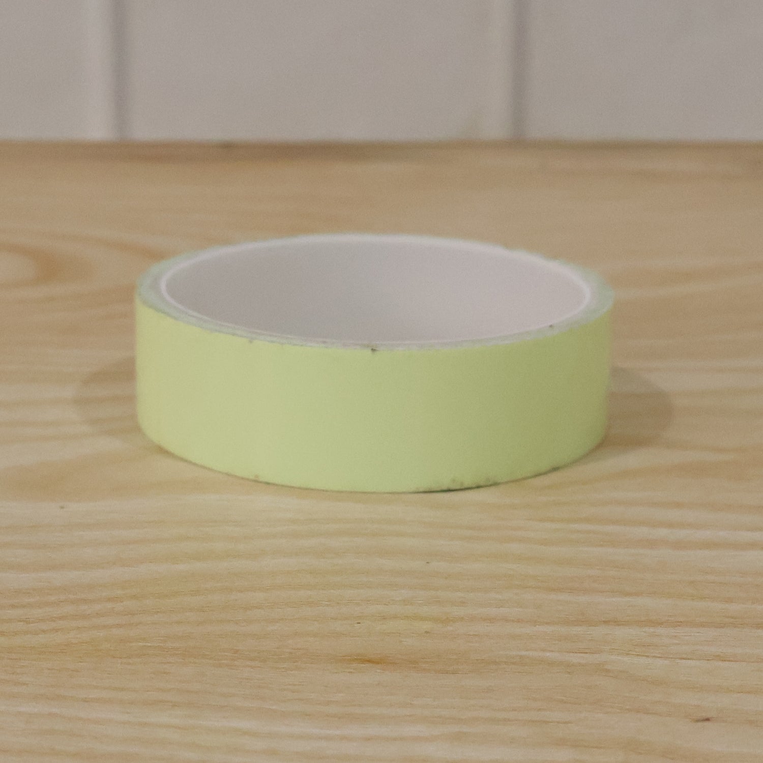Strong Adhesive Glue Tape Roll For Packaging Boxes (85x25 Mm  1 Pc)