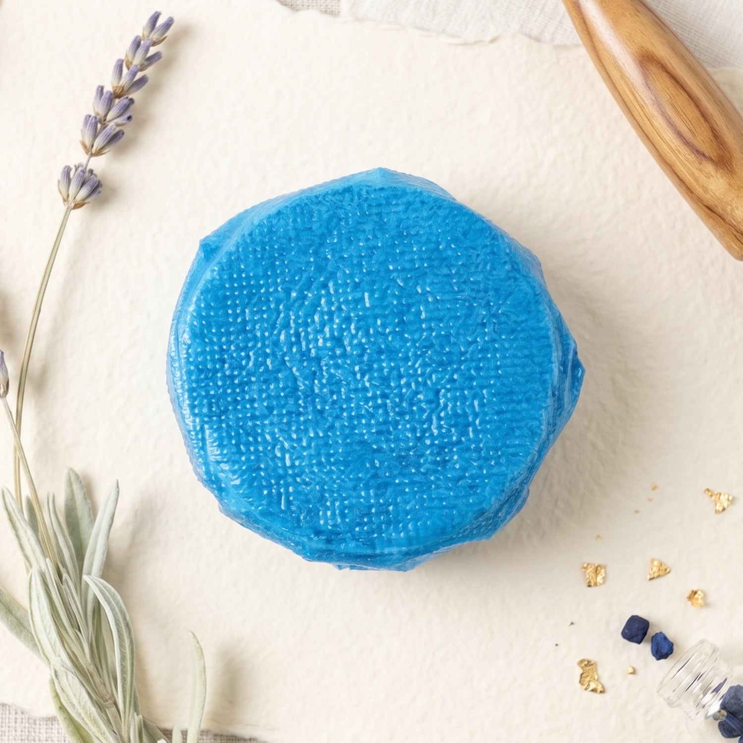 Automatic Flushing Toilet Cleaner  Long-lasting  Freshening