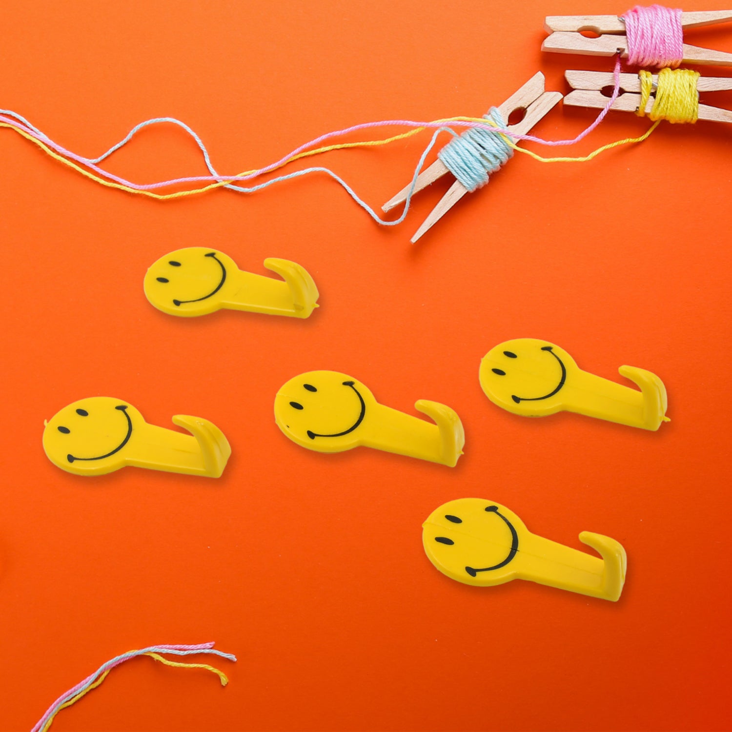 4984 4 Pc Adhesive Hook For Holding Stuffskey And Other Items