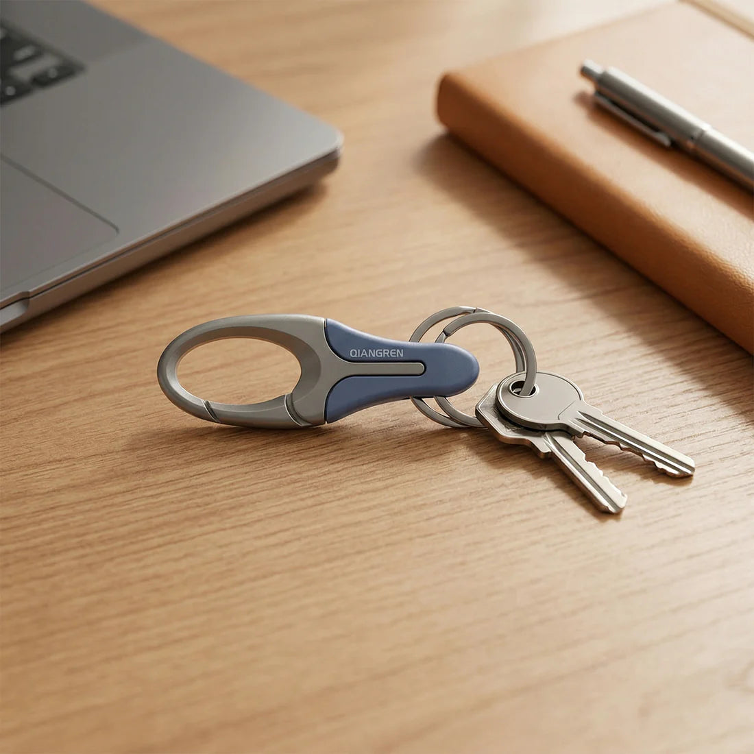 Stylish Metal Key Holder Keychain With Secure Lock Clip 1 Pc