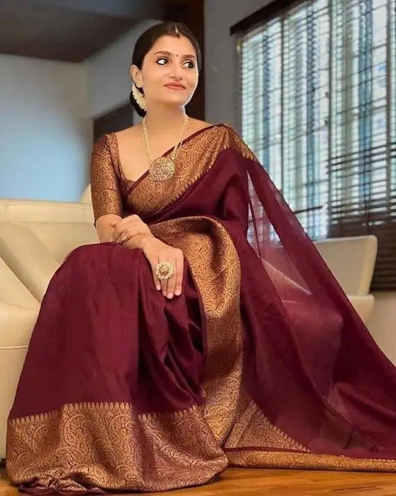 Jacquard Saree  Emerald Elegance Collection