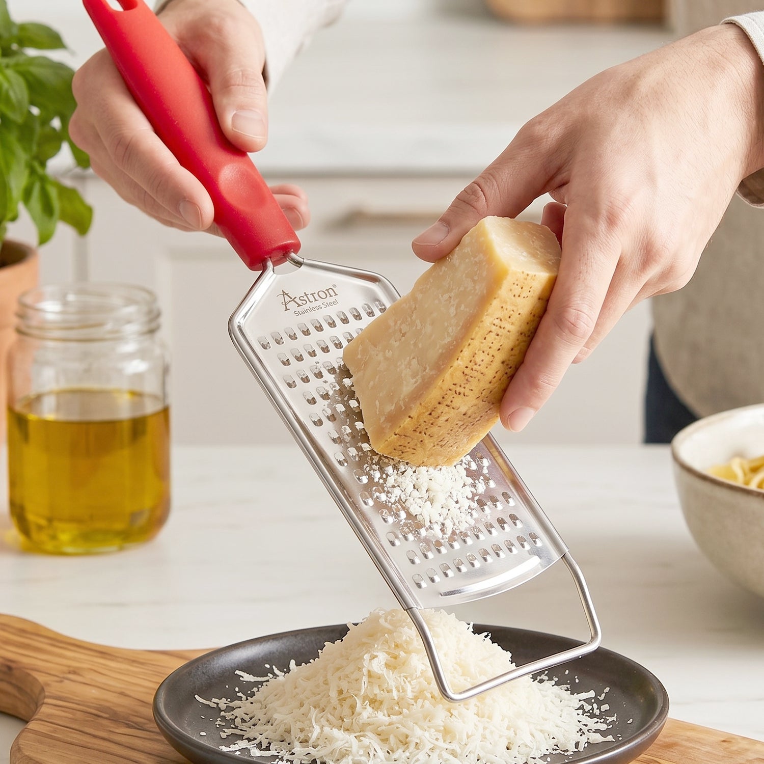 Ss Handheld Cheese Grater With Plastic Handle For Vegetable And Lemon Zest (1 Pc)