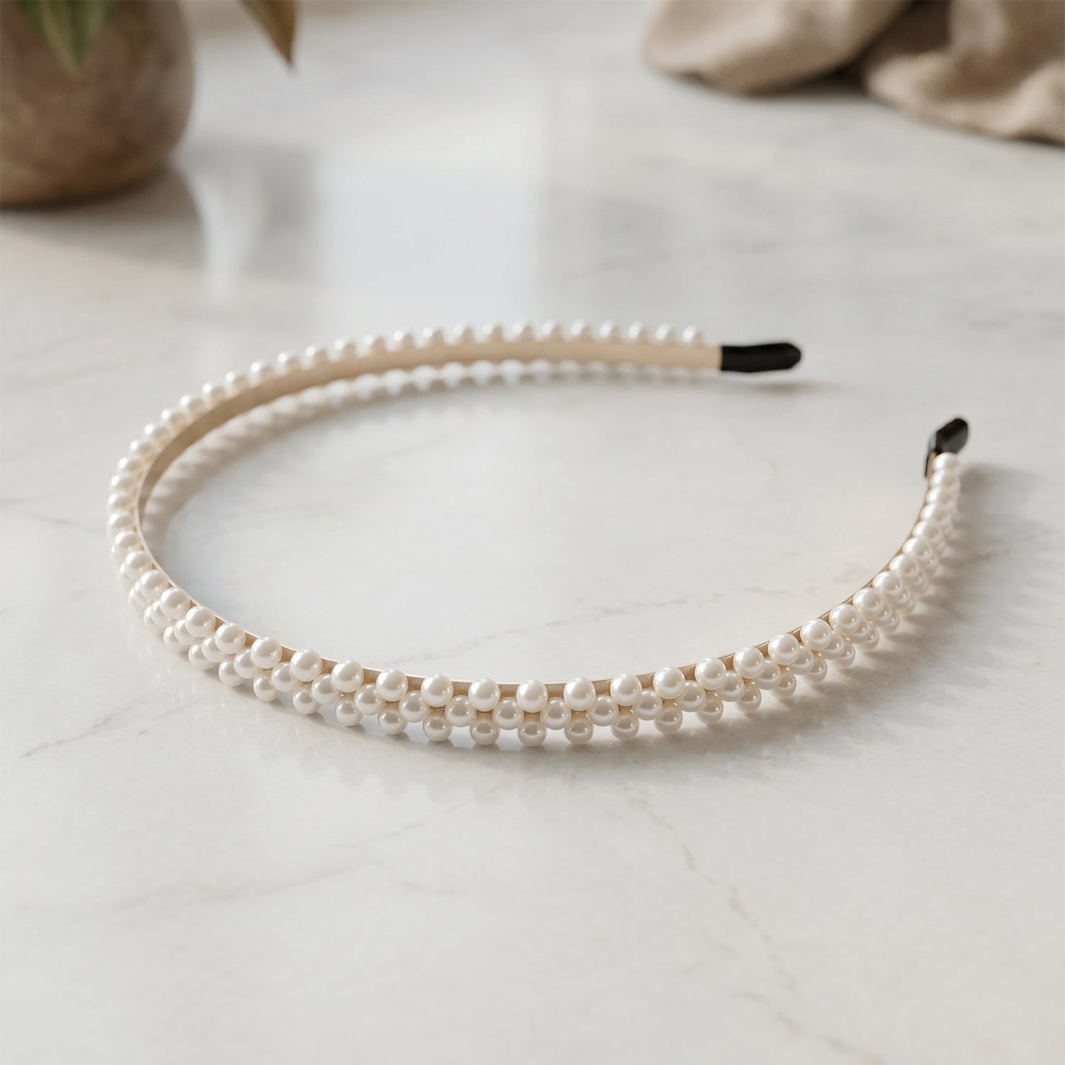 Premium Styling Pearl Embellished Stylish Hairband (1 Pc)
